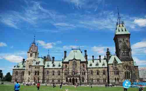 去加拿大要准备什么 去加拿大旅游需要准备什么