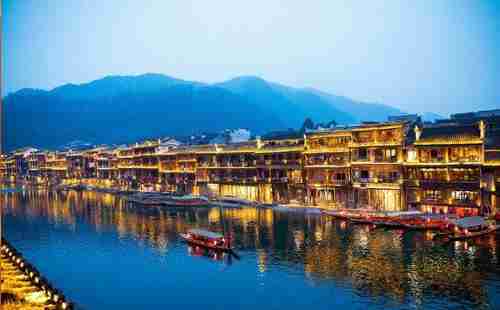 湖南鳳凰古鎮好玩嗎 鳳凰古鎮玩什么好玩的