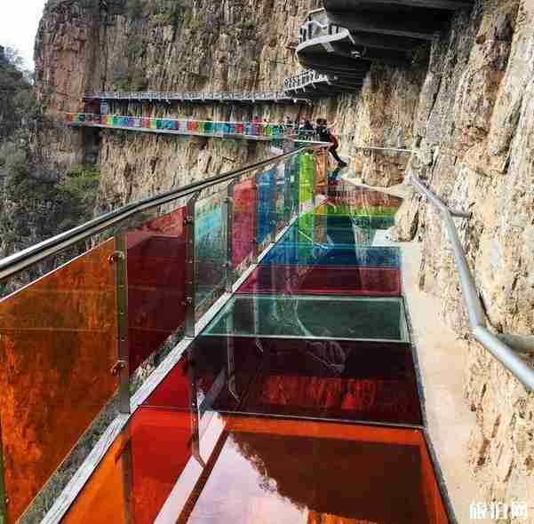 七彩玻璃栈道在哪 七彩玻璃栈道介绍