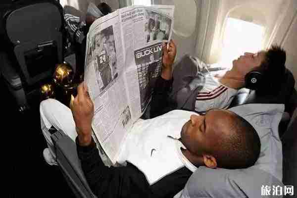 飛機(jī)坐哪個(gè)位置不暈機(jī)