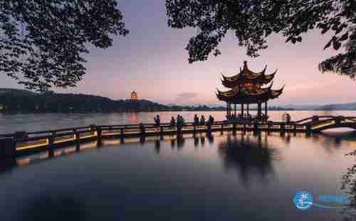 西湖附近哪里停車方便 杭州西湖景區停車攻略