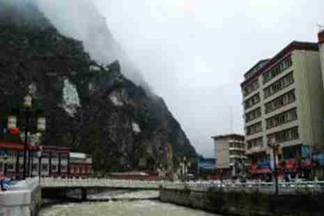 2019泸定至康定段夜间交通管制信息通告