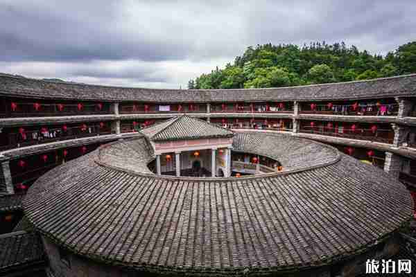 福建土楼分哪些种类型 福建土楼旅游交通指南