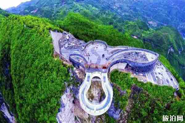 重慶云陽龍缸云端廊橋一日游