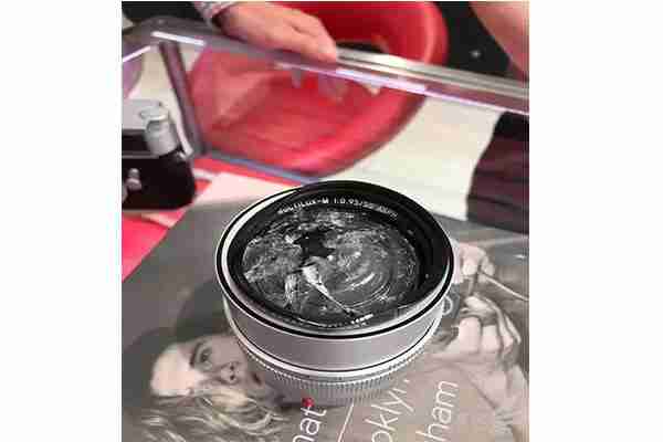 相機可以帶上飛機嗎 可以托運嗎