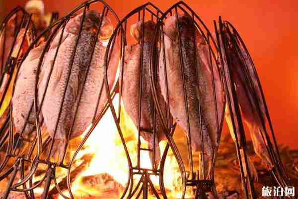 大巴扎夜市在哪里和交通和美食推薦