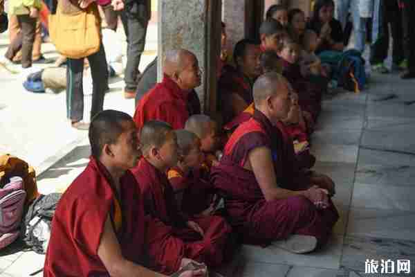 九华街景区能开车上去吗 九华街有什么好玩的