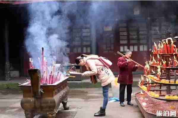 峨眉山上香的步驟和注意事項