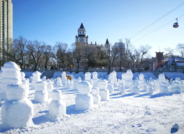 哈尔滨冰雪乐园在哪里玩什么