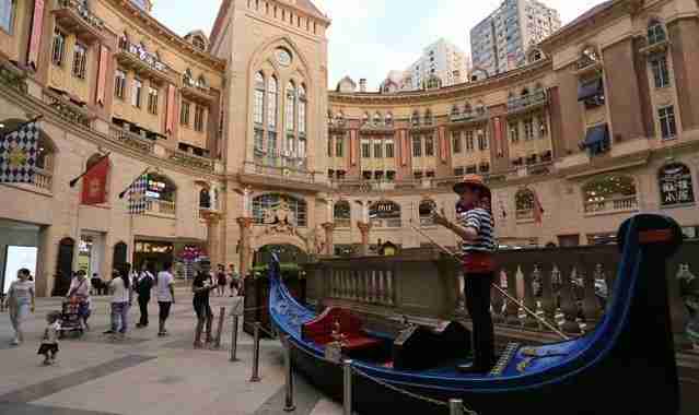 旅游跟团好还是自己去好 旅游跟团好还是自由行好