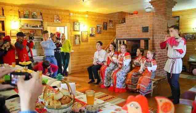 旅游跟团好还是自己去好 旅游跟团好还是自由行好