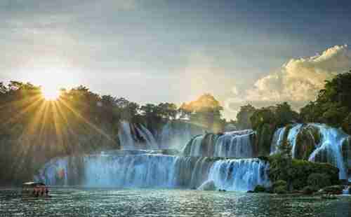 廣西德天瀑布在哪里 景點介紹 廣西德天瀑布在哪里 景點介紹