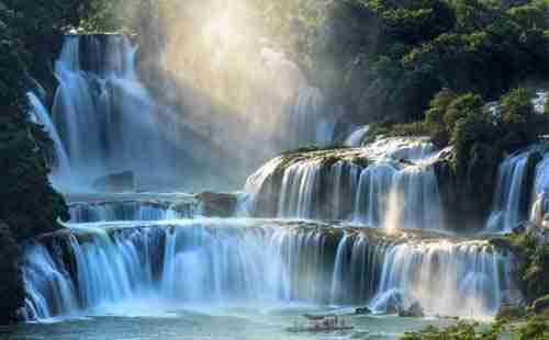 廣西德天瀑布在哪里 景點介紹 廣西德天瀑布在哪里 景點介紹