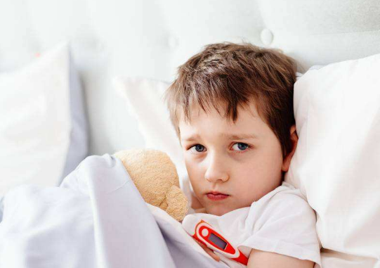 孩子旅游時(shí)生病怎么辦