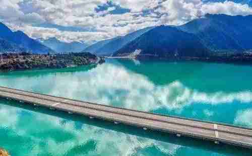 中国最美公路有哪些+景点介绍