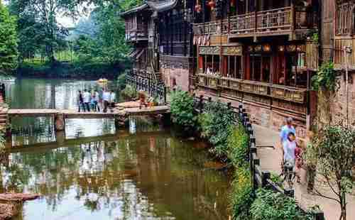 雅西高速公路沿途景點