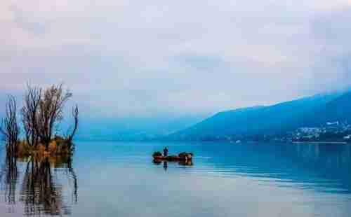 雅西高速公路沿途景點