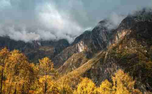 雅西高速公路沿途景點