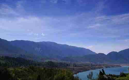 雅西高速公路沿途景點