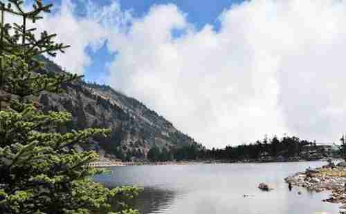 雅西高速公路沿途景點