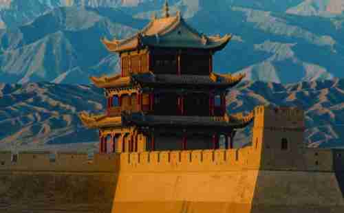 嘉峪关城楼开放时间+关闭时间