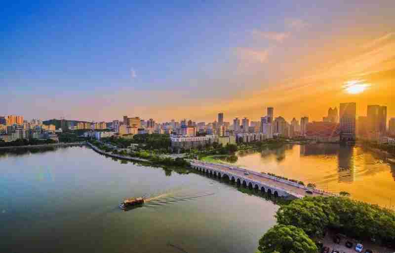 武汉有哪些风景好的湖 武汉美燃爆的湖推荐 武汉有哪些风景好的湖 武汉美燃爆的湖推荐