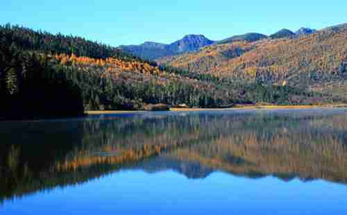 尼汝村旅游攻略