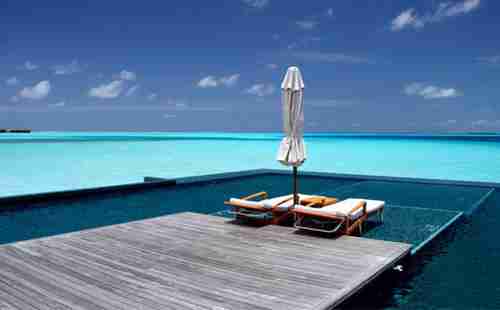 去哪里游泳好玩