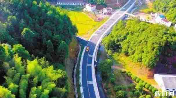 一家人自驾游去哪里 适合带家人自驾的乡村公路推荐