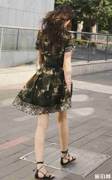 女生旅行时穿什么鞋既舒适又好看