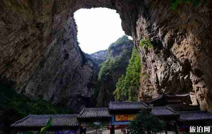 平塘掌布風景區貴州以上地區的這些景點都是對60週歲以上的老年人實行