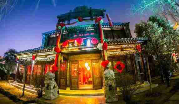 台儿庄古城的夜景门票多少 台儿庄古城的夜景图片 台儿庄古城的夜景门票多少 台儿庄古城的夜景图片