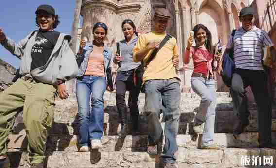 旅行社的英文對話 旅行社與客戶對話英文