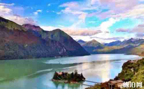 巴松措在哪里 巴松措海拔多少米 巴松措的景點有哪些 巴松措在哪里 巴松措海拔多少米 巴松措的景點有哪些