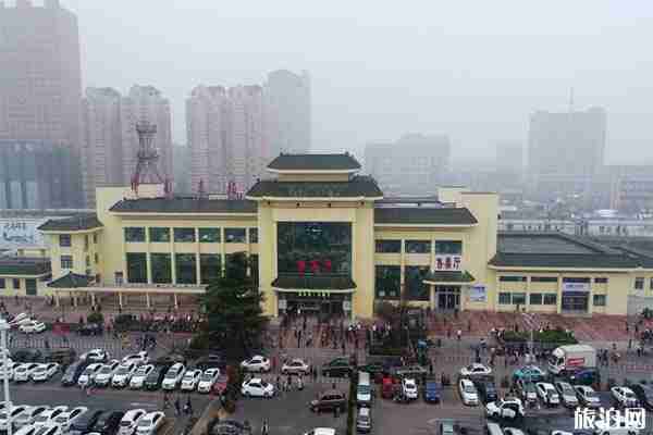 濟(jì)南大明湖站停車收費(fèi)標(biāo)準(zhǔn)是多少