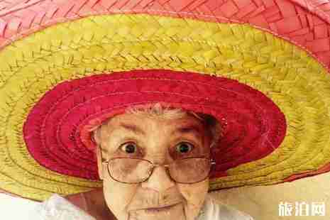 老年人旅游報什么團