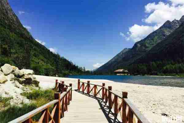 四川畢棚溝電瓶車值得坐嗎 畢棚溝停車指南+換乘信息 四川畢棚溝電瓶車值得坐嗎 畢棚溝停車指南+換乘信息