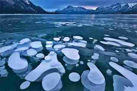 新疆賽里木湖冰泡藍冰觀賞時間是什么時候