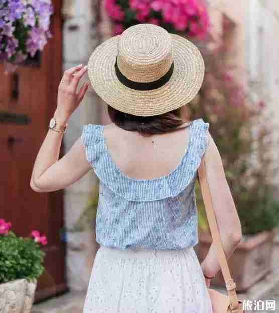 夏天旅游草帽搭配指南 夏天旅游草帽搭配指南