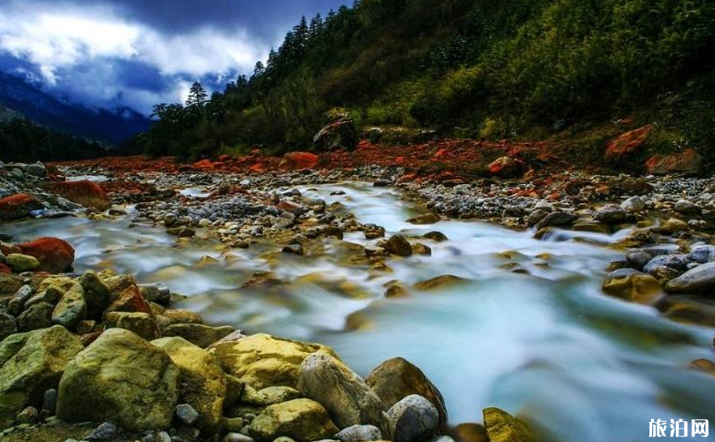 海螺沟温泉特色 海螺沟泡温泉注意事项 海螺沟温泉特色 海螺沟泡温泉注意事项