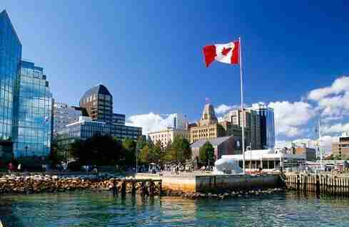 加拿大境内转学是否需要重新办理学生证 加拿大境内转学是否需要重新办理学生证