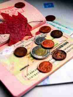 去加拿大大使馆可以直接领到签证吗 怎样领取自己的护照