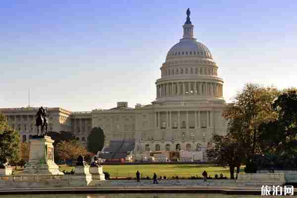 2020美国将暂停移民服务  2020美国将暂停移民服务