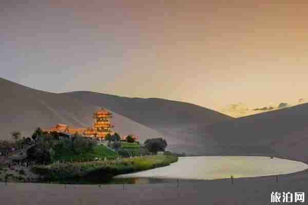 敦煌鳴沙山+莫高窟游玩指南(開放時間+交通+門票) 敦煌鳴沙山+莫高窟游玩指南(開放時間+交通+門票)