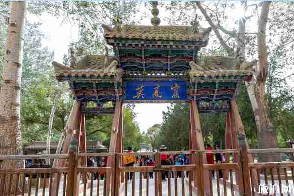 敦煌鳴沙山+莫高窟游玩指南(開放時間+交通+門票) 敦煌鳴沙山+莫高窟游玩指南(開放時間+交通+門票)