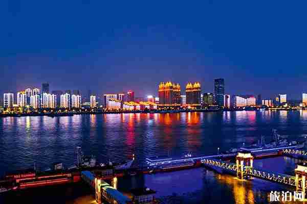 2020武漢長江燈光秀元旦特別版上演時間