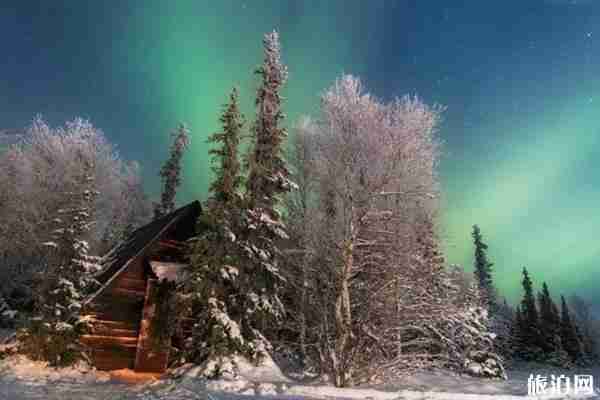 極光在南極還是北極 極光觀賞的地區(qū)位置及時間