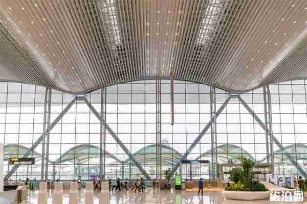 白云機(jī)場(chǎng)T2哪里拿登機(jī)牌-走錯(cuò)航站樓怎么辦