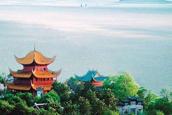 2021岳阳楼景区门票价格临时下调-五一免门票活动