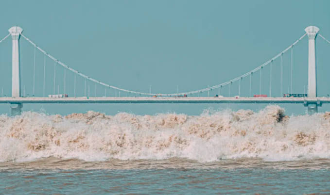 2022钱塘江观潮最佳时间和地点，每年农历8月15最佳位置（观潮注意事项）